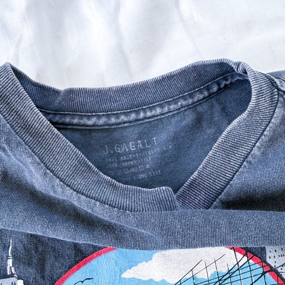 Brandy Melville Gnarly Tshirt - Picture 2 of 2